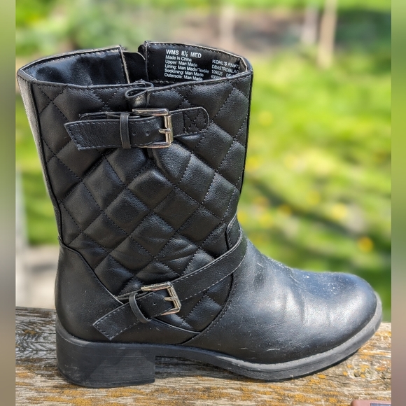 Dana Buchman- Women's Quilted Ankle Boots - Picture 5 of 10